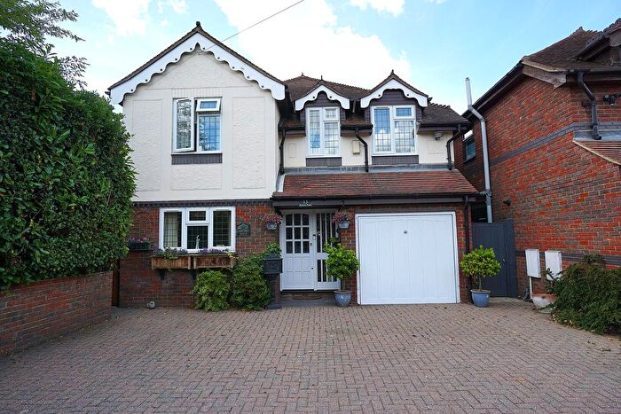 4 Bedroom Detached House For Sale In Station Road, Buntingford, SG9