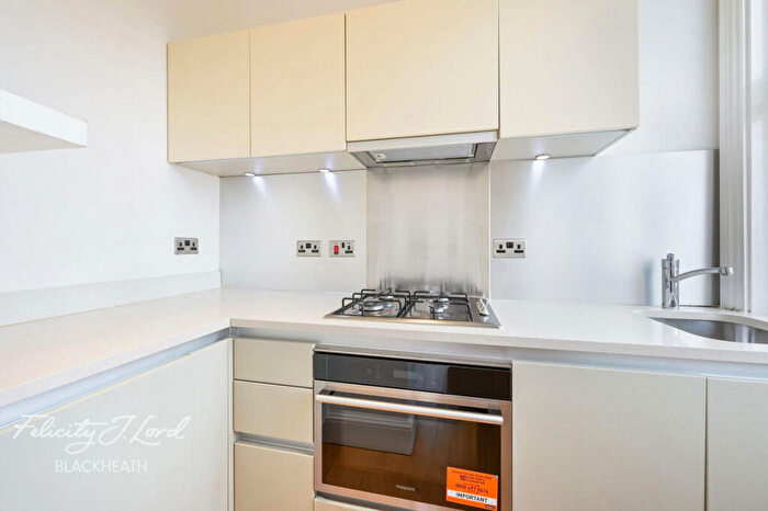 1 Bedroom Apartment For Sale In Langhorne Street, London, SE18