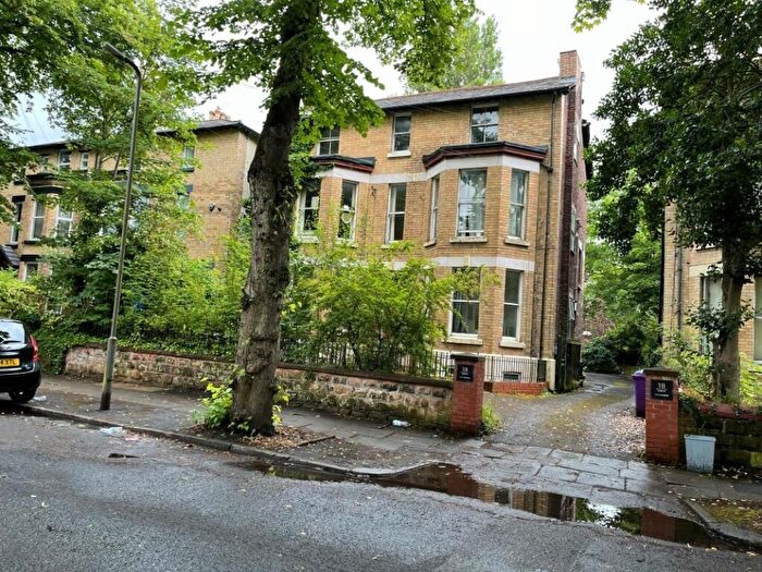 2 Bedroom Flat To Rent In Brompton Avenue, Sefton Park, Liverpool, Merseyside, L17