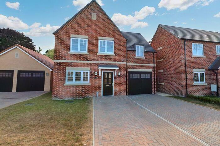 4 Bedroom Detached House For Sale In Michael Wright Way, Great Bentley, CO7