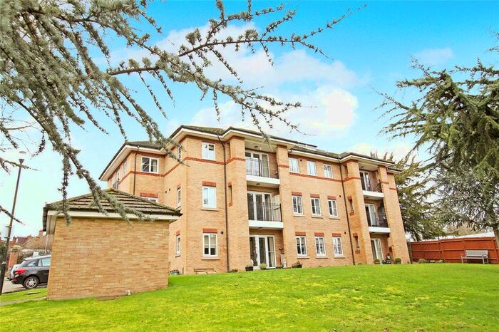 2 Bedroom Flat To Rent In Heath Lane, Hemel Hempstead, HP1