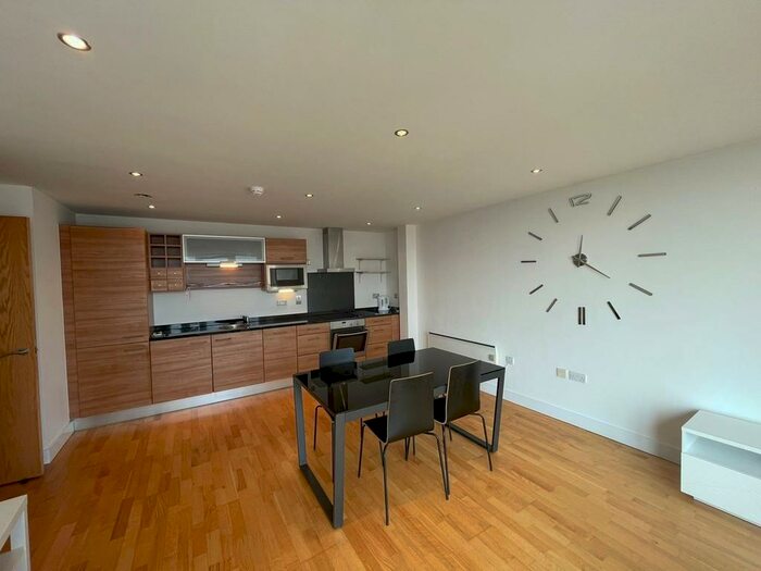 2 Bedroom Apartment To Rent In Cartier House, The Boulevard, Leeds, LS10