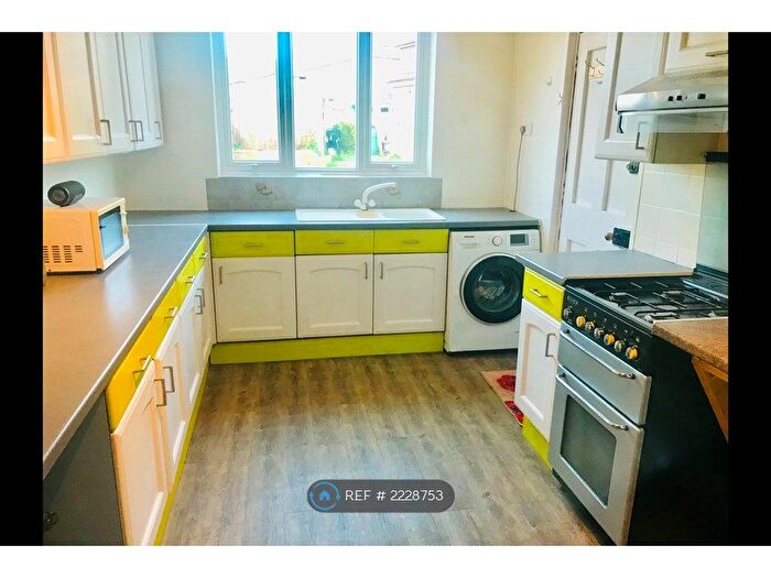 1 Bedroom Flat To Rent In Water Eaton Road, Milton Keynes, MK2