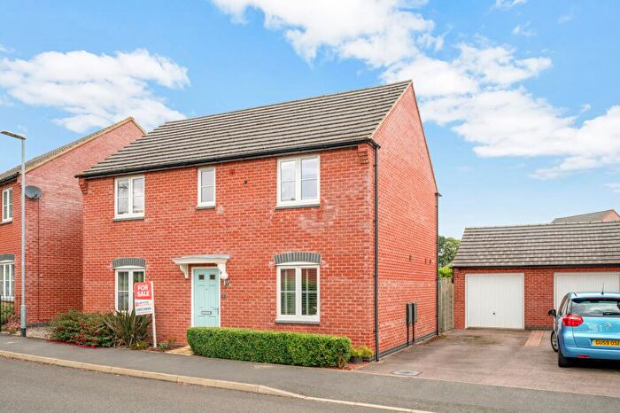 4 Bedroom Detached House For Sale In Prince George Avenue, Oakham, LE15