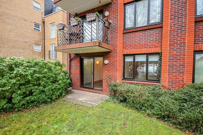 1 Bedroom Flat To Rent In Widmore Road, Bromley BR1