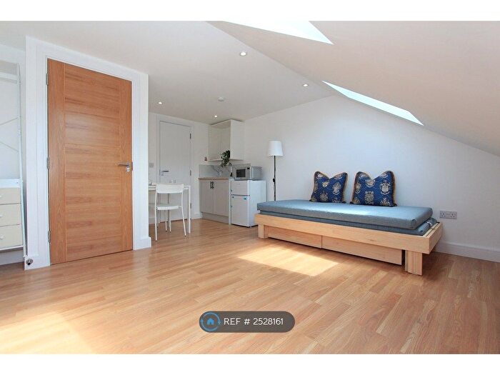 Studio To Rent In Rucklidge Avenue, London, NW10