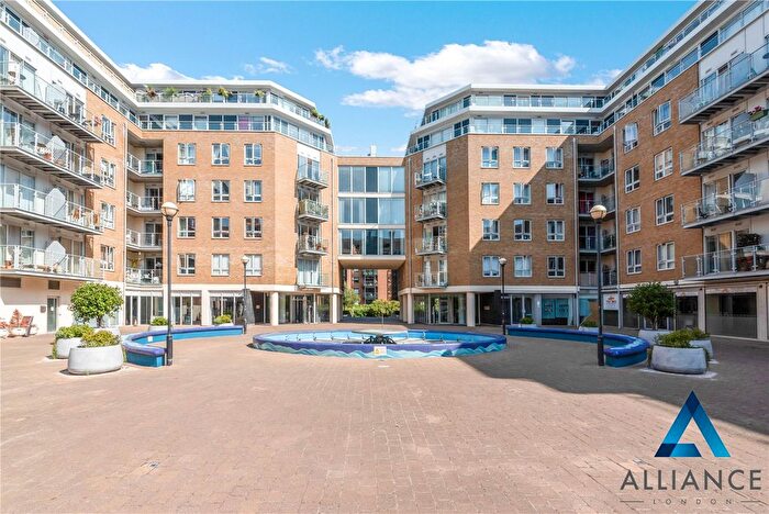 1 Bedroom Flat For Sale In Ionian Building, Narrow Street, Limehouse, London, Uk, E14