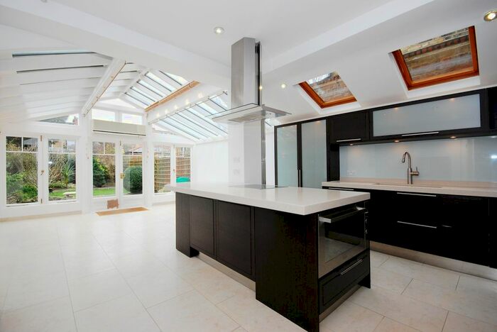 6 Bedroom Terraced House To Rent In Inglethorpe Street, London, SW6