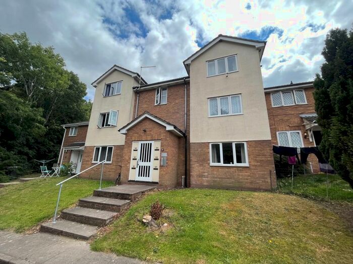 1 Bedroom Flat To Rent In Charlecote Park, Newdale, Telford, TF3