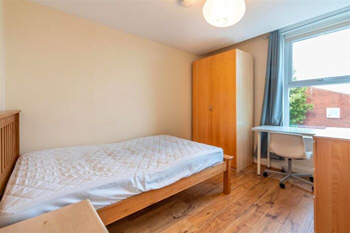6 Bedroom Terraced House To Rent In £pppw - Chester St - Sandyford, NE2