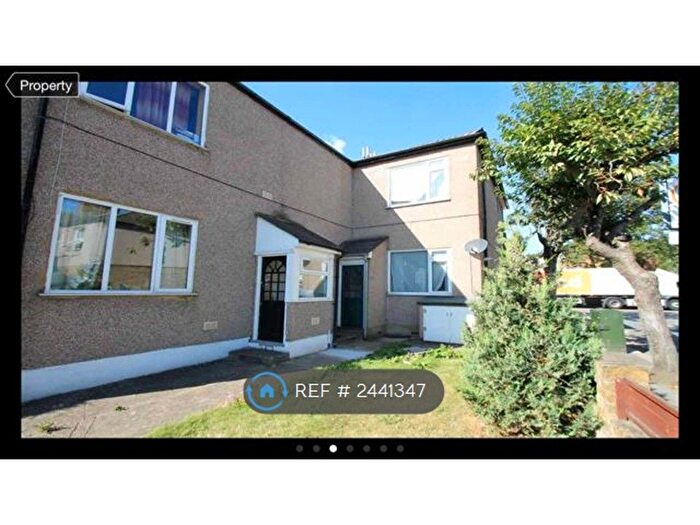 1 Bedroom Flat To Rent In Cranbrook Road, Ilford, IG6