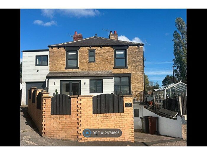 3 Bedroom End Of Terrace House To Rent In Darton Lane, Mapplewell, Barnsley, S75