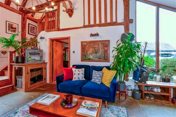 3 Bedroom Barn Conversion For Sale In New House Lane, Headcorn, Ashford, Kent, TN27