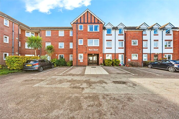 1 Bedroom Flat For Sale In Fern Court, Bexleyheath, DA7