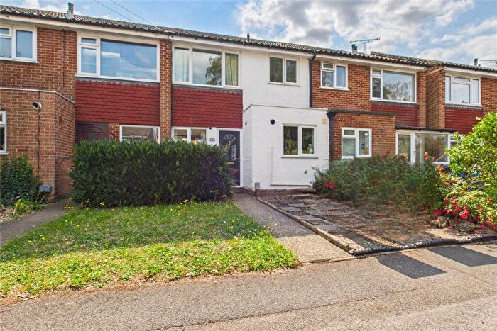 3 Bedroom Terraced House For Sale In Foxley Close, Blackwater, Camberley, Hampshire, GU17