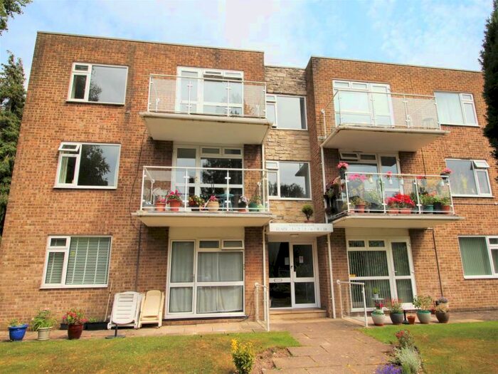 3 Bedroom Flat To Rent In Grosvenor Road, Westbourne, Bournemouth, BH4