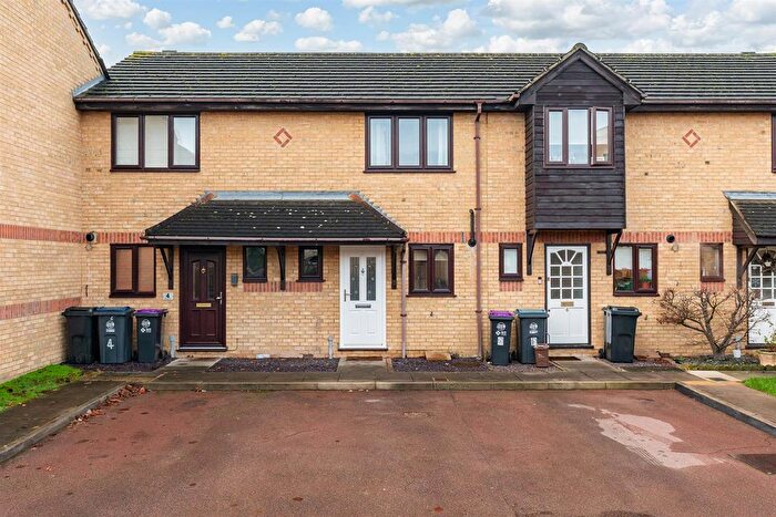 2 Bedroom Terraced House For Sale In Meadow Close, Hertford, SG13