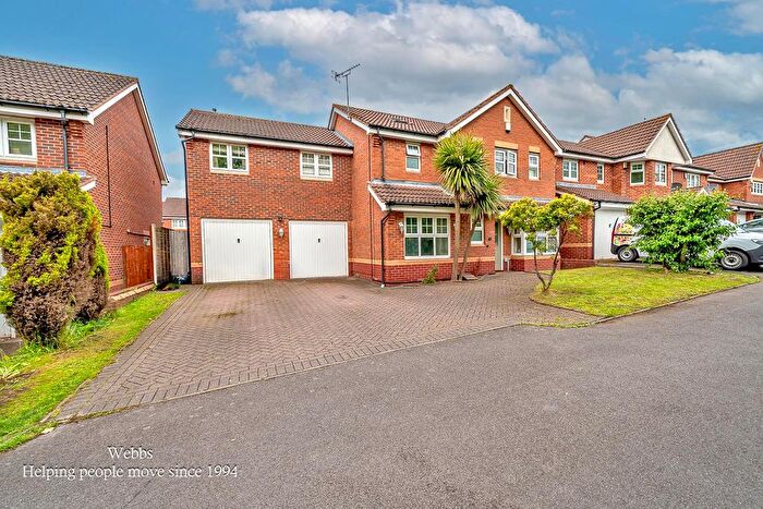 5 Bedroom Detached House For Sale In Poppy Drive, Walsall, WS5