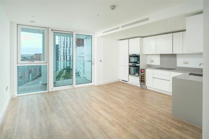 1 Bedroom Flat To Rent In Gladwin Tower, Wandsworth Road, Nine Elms, London, SW8