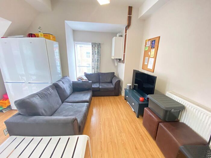 6 Bedroom Apartment To Rent In D Rutland Road, West Bridgford, Nottingham, NG2
