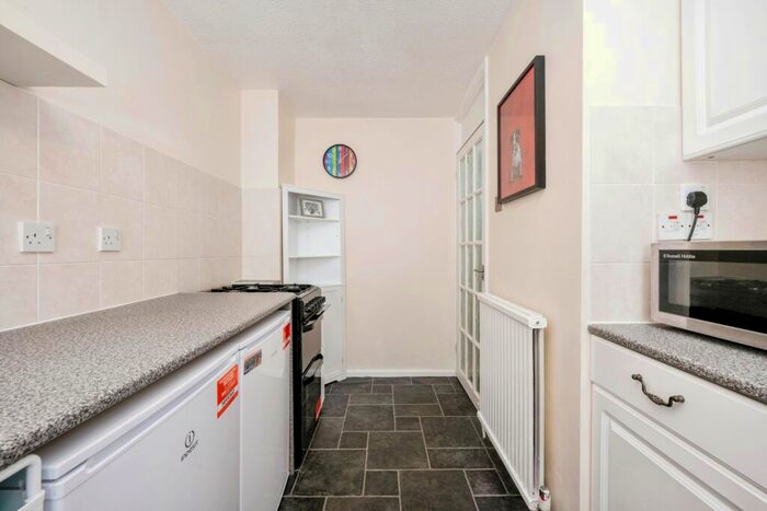 2 Bedroom Flat For Sale In Clarence Road, Leighton Buzzard, LU7