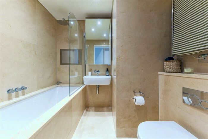 2 Bedroom Apartment To Rent In Baker Street, Marylebone, London, NW1