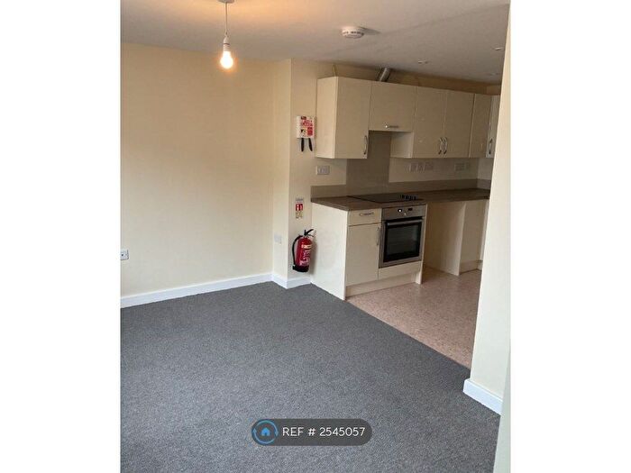 1 Bedroom Flat To Rent In Dracaena Avenue, Falmouth, TR11