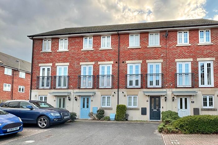 3 Bedroom Town House For Sale In Maud Avenue, Titchfield Common, PO14