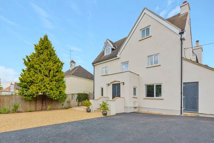 6 Bedroom Detached House To Rent In Bisley Road Stroud, GL5