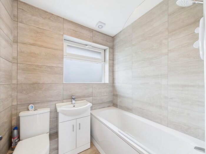 3 Bedroom Terraced House To Rent In Turner Road, Worthing, BN14