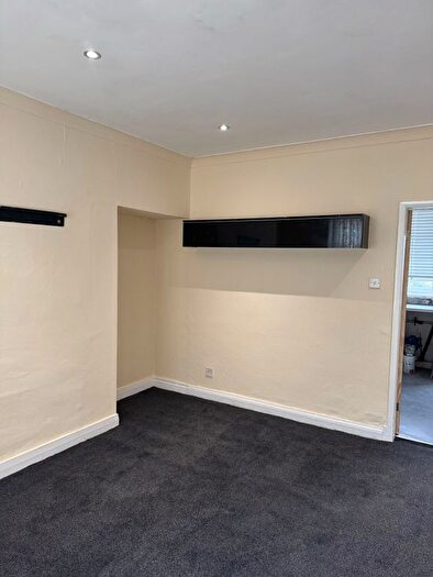 3 Bedroom Terraced House To Rent In Tennyson Road, Middleton, M24