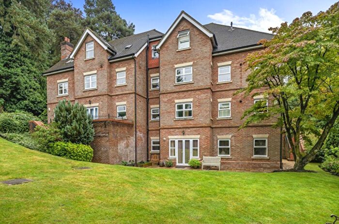 2 Bedroom Flat To Rent In Branksome Park Road, Camberley, Surrey, GU15
