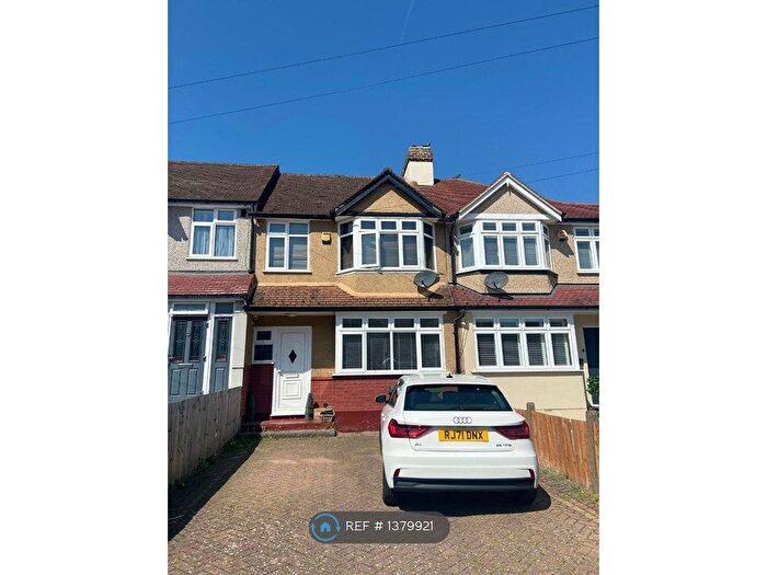 3 Bedroom Terraced House To Rent In Ashen Drive, Dartford, DA1