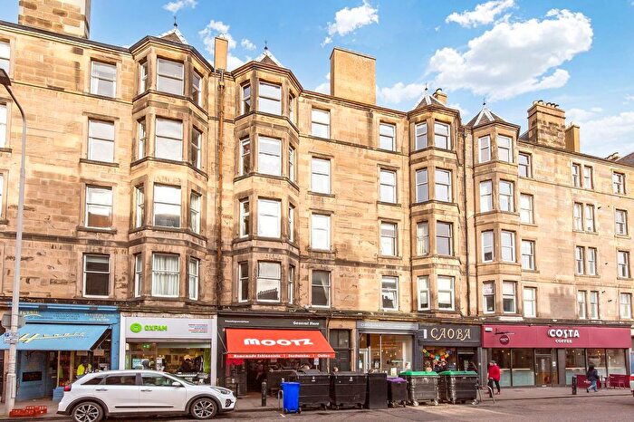 2 Bedroom Flat For Sale In Raeburn Place, Edinburgh, EH4