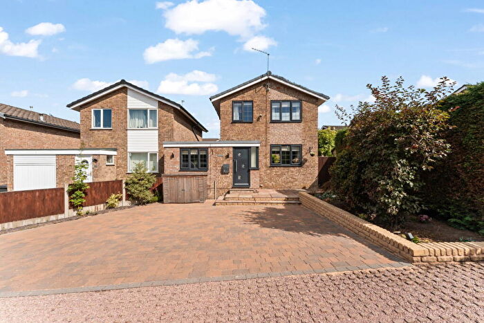 3 Bedroom Detached House For Sale In Bollin Drive, Mossley, Congleton, Cheshire, CW12