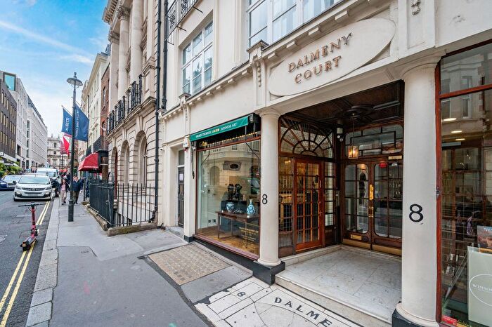 1 Bedroom Flat To Rent In Duke Street, St James's, London, SW1Y