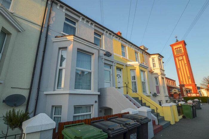 1 Bedroom Flat To Rent In Tideswell Road, Eastbourne BN21