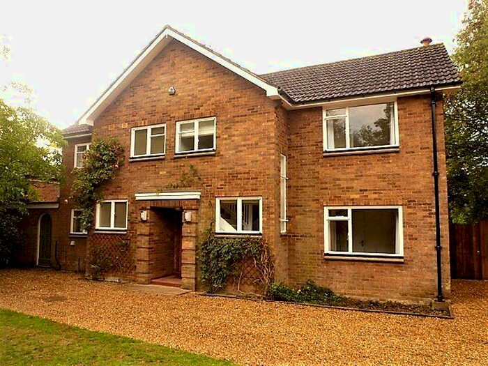 5 Bedroom Detached House To Rent In Clarkson Close, Cambridge, CB3