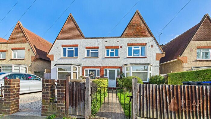 1 Bedroom Flat To Rent In Haynes Road, Worthing, BN14