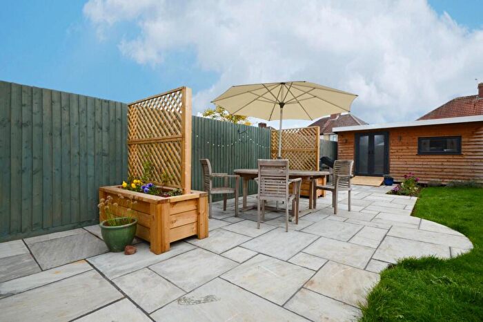 3 Bedroom Semi-Detached House For Sale In Donald Road, Bristol, BS13