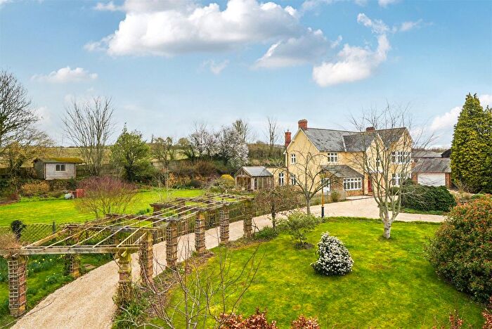 4 Bedroom Detached House For Sale In Moolham Lane, Moolham, Ilminster, Somerset, TA19