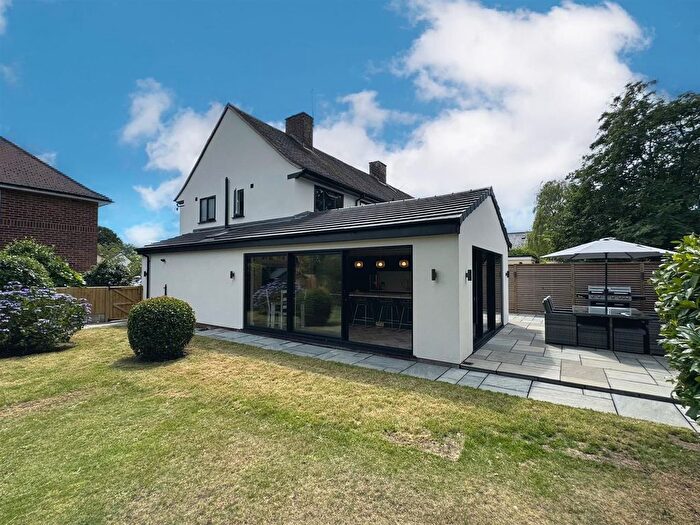 3 Bedroom Semi-Detached House For Sale In The Mount, Hale Barns, WA15