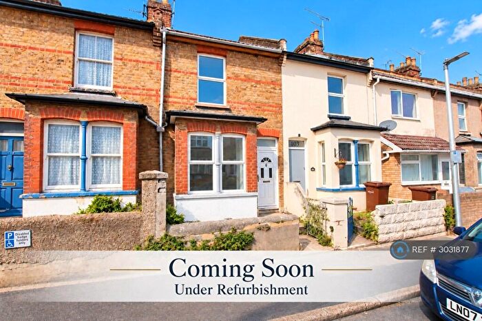 3 Bedroom Terraced House To Rent In Chaucer Road, Gillingham, ME7
