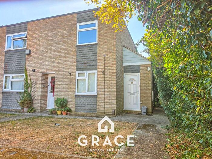 2 Bedroom Maisonette To Rent In Fairlight Close, Ipswich, IP4