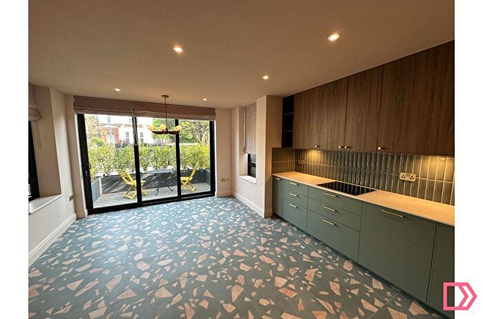 2 Bedroom Flat To Rent In Stanstead Road, London, SE23