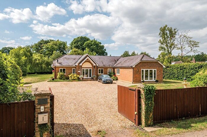 4 Bedroom Bungalow For Sale In Landford Wood, Salisbury, Wiltshire, SP5