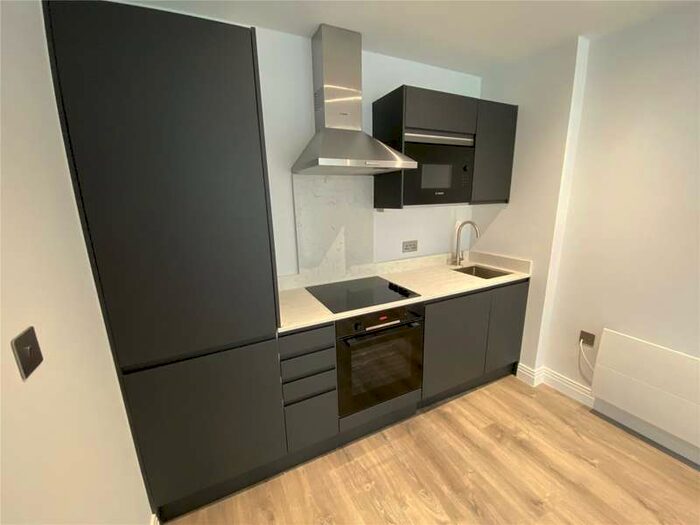 1 Bedroom Apartment To Rent In Keshava House, 2 South Street, Staines-upon-thames, Surrey, TW18