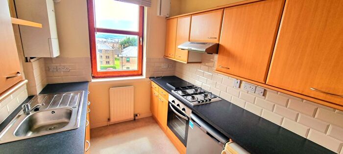 2 Bedroom Flat To Rent In E, Abbotsford Place, Dundee, DD2