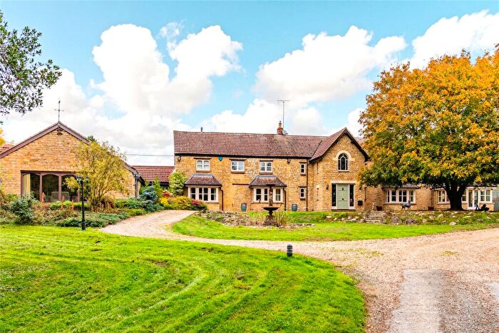 6 Bedroom Equestrian Facility For Sale In Petsoe End, Emberton, Buckinghamshire, MK46