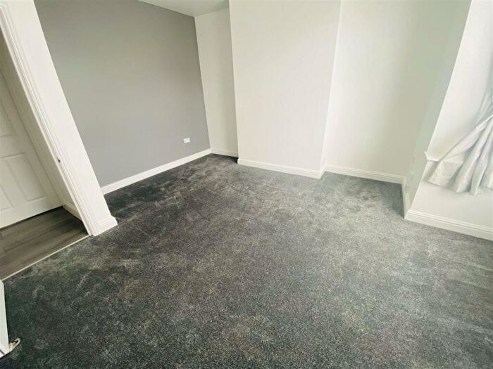 2 Bedroom Flat To Rent In B Garden Flat, Toronto Road, BS7
